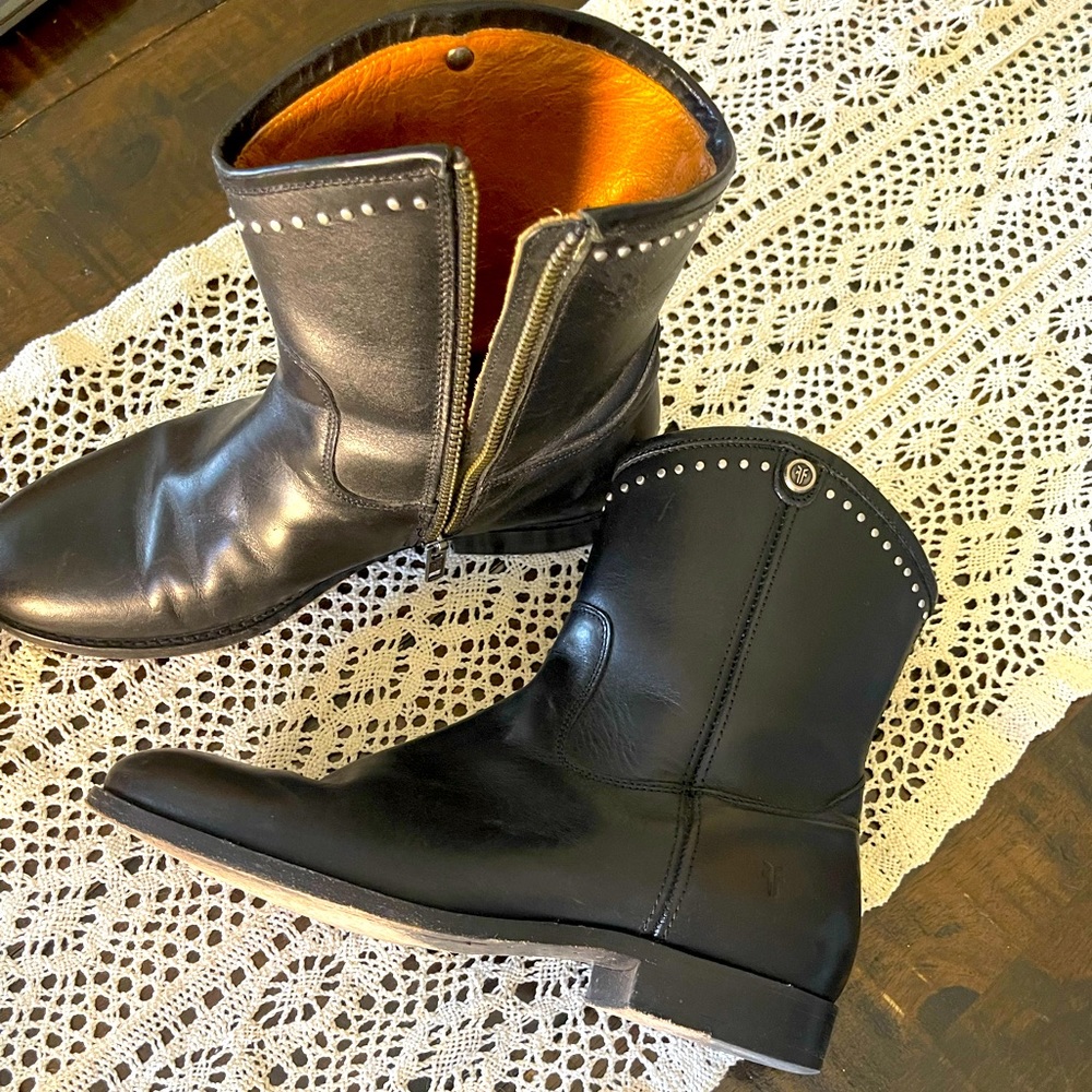 Frye Melissa Button Short Boots